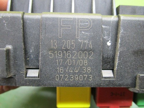 VAUXHALL VECTRA MK2 C 02-09 1.9 DIESEL FUSE RELAY BOX 460 023 260 - Picture 7 of 7