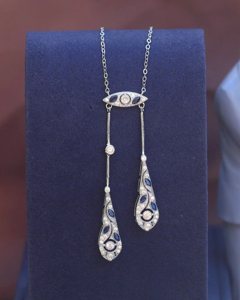 Collar Colgante Bonito Período 1890s Estilo Gota Engastado Cz Azul Rodio SB21 - Imagen 2 de 4