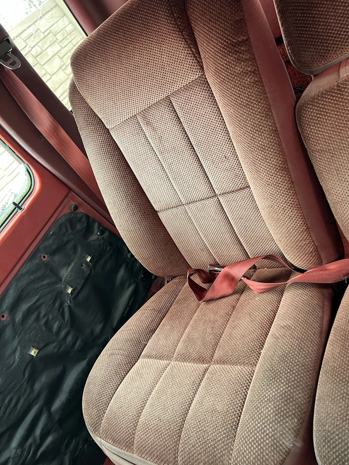 FORD RANGER CABINA EXTENDIDA BANCO DIVIDIDO ASIENTO Y CONSOLA ROJO OEM 1983-1988 Foto 4 de 4
