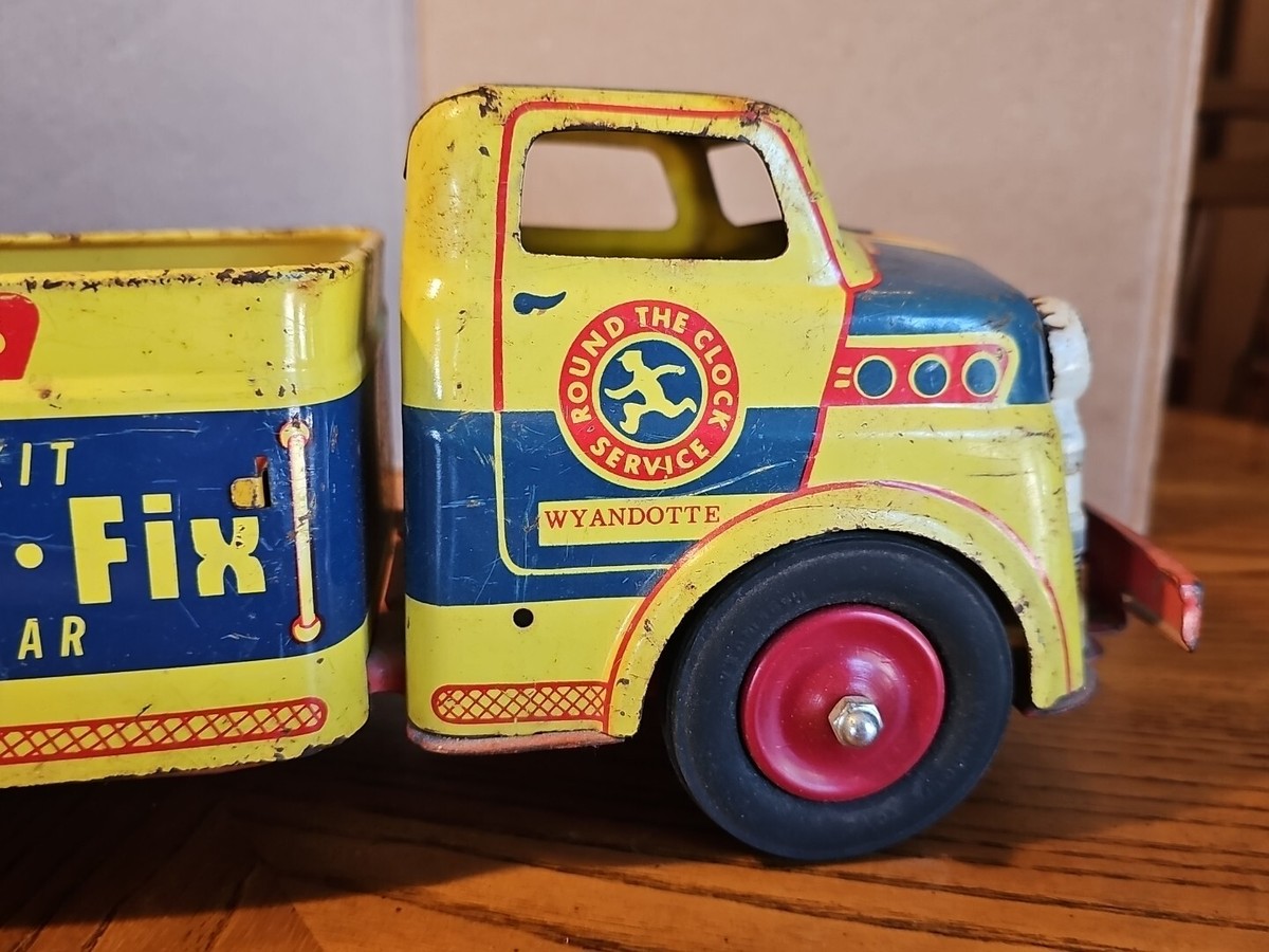 WYANDOTTE TOYS ハイウェイ・フレイトトラック　ブリキ　ヴィンテージ s-l400.jpg