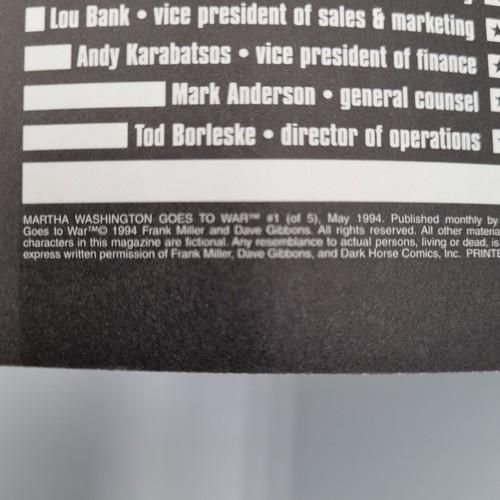 DARK HORSE COMICS #1 #2 Martha Washington Goes To War 1994 Miller & Gibbons - Picture 9 of 9