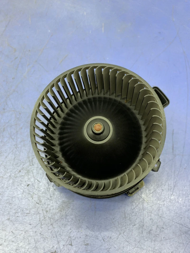 BMW 750I 2016-2020 OEM motor soplador delantero 130309508 Foto 2 de 4