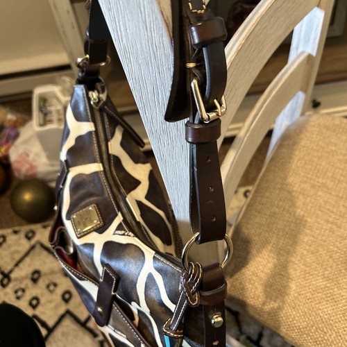 Dooney & Bourke Giraffe Print LG Shoulder/Handbag. Excellent Condition!!