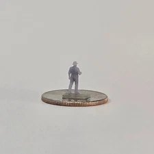 N Scale Farmer with Hat – 12mm Country Railroad Figure