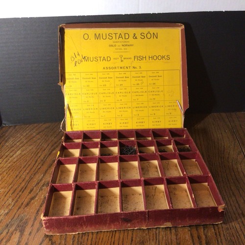 Vintage Antique,O.Mustad & Son Store Display,Mustad Fish Hooks Assort. #3,as is - Picture 1 of 14