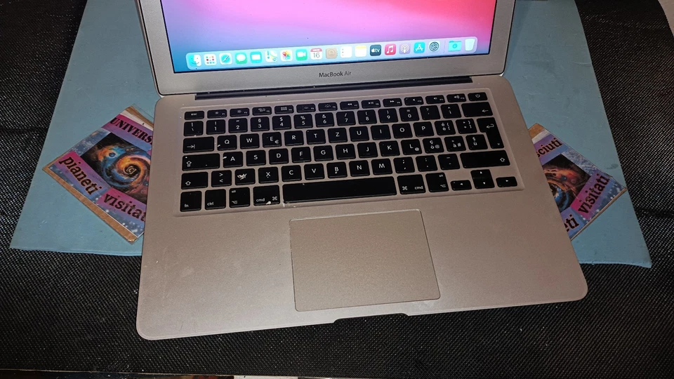 Macbook AIR A1466 14" 2012 I5 1,8Ghz 4gb 256gb nvme MACOSX MONTREY - Immagine 2 di 4