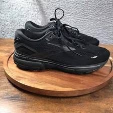 Brooks Ghost 15 Womens 8D Wide Triple Blackout Running Gym Casual Sneaker Shoes
