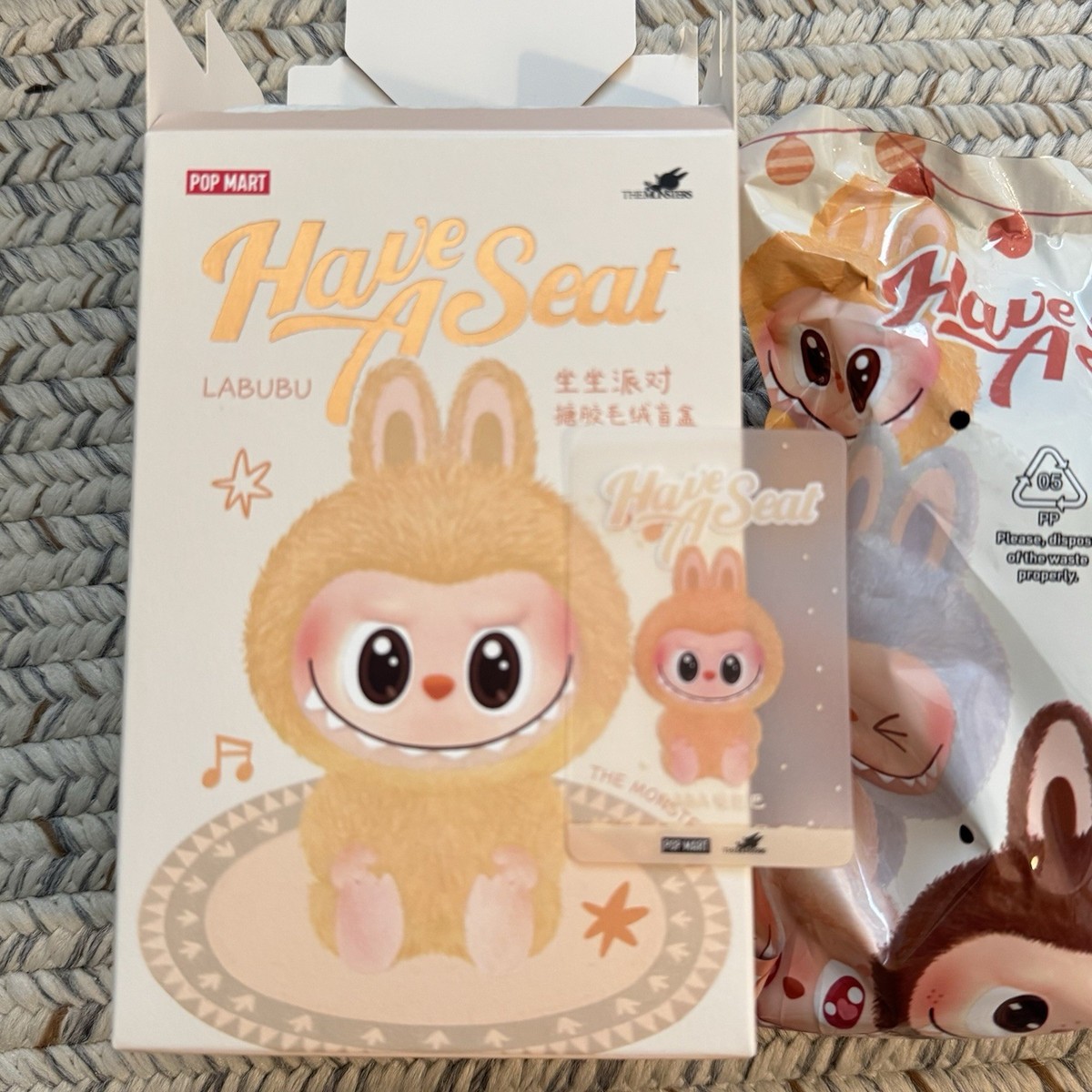 【正規品 】POPMART LABUBU Have A Seat BABA 🤎 100% Authentic Pop Mart Labubu Have A Seat - BABA Brown