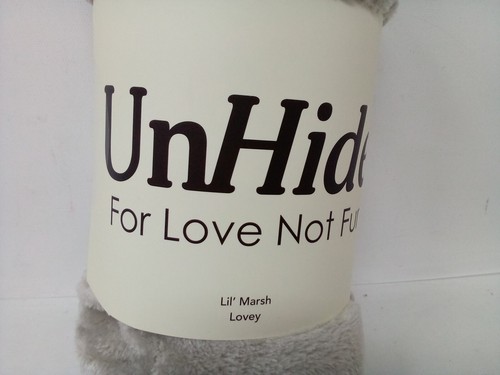 Unhide Lil’ Marsh Love Not Fur Blanket {Size: 20" x 20" (s) } Lovey Gray - Picture 2 of 5