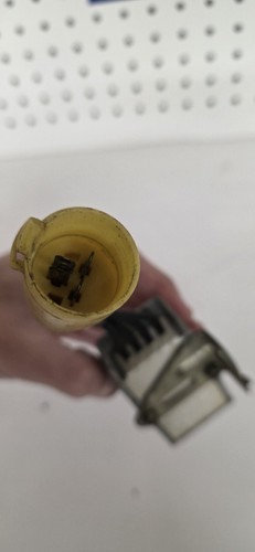 1986-1988 Toyota Supra MK3 7MGE Fuel Injector Resistor 28515-43040 - Picture 8 of 12