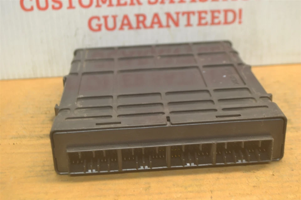 Unidad de control del motor MR514023 Mitsubishi Galant 6 cilindros 2001 módulo ECU 342-2C7 Foto 4 de 4