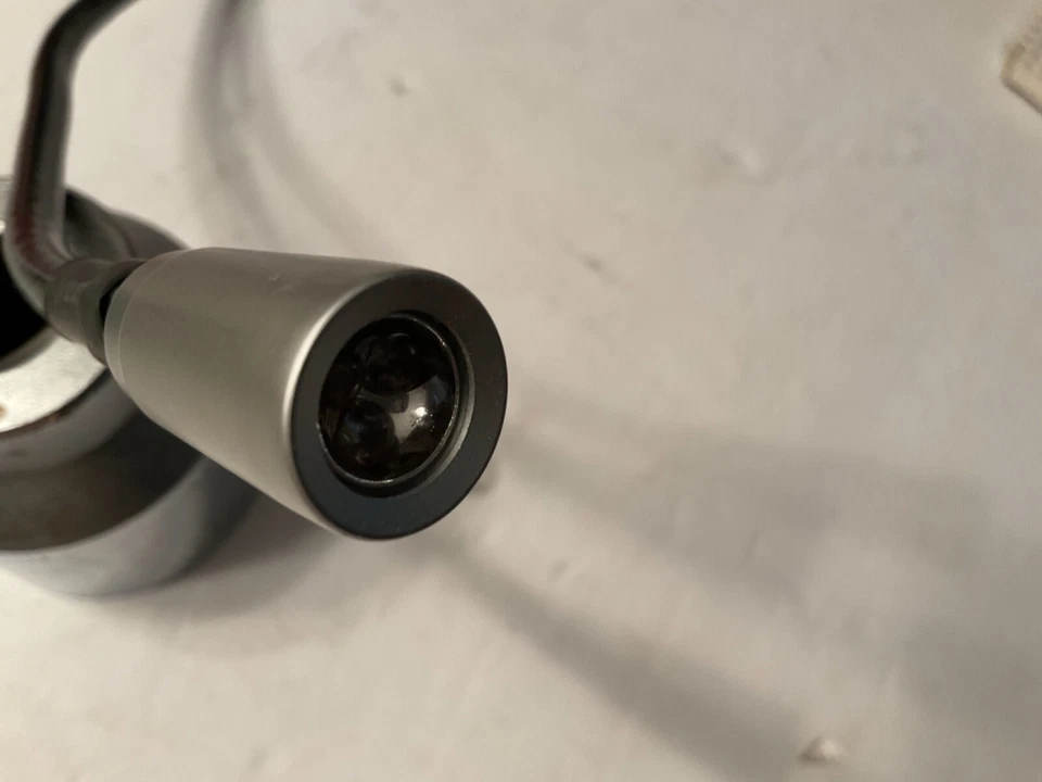 Lámpara LED Cobra funciona muy bien. Cabezal Flex 800010 Foto 3 de 4