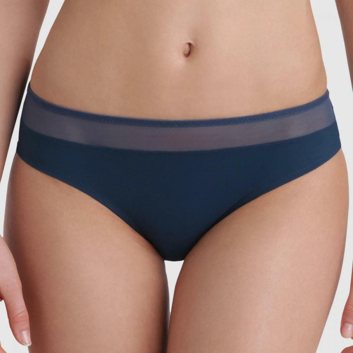 Culotte Gainante Dim Tulle Noir Taille 50 - Microfibre Et Effet Sculptant