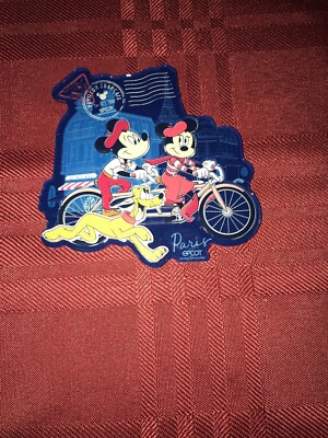 Disney Epcot France World Showcase Minnie, Mickey, and Pluto Paris Magnet NEW