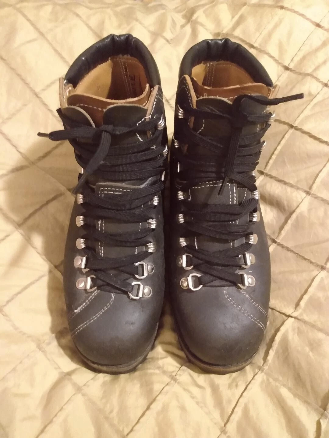 BALLY Vintage Hiking Boots Size Men's 6 Women's 8 (Runs Large)