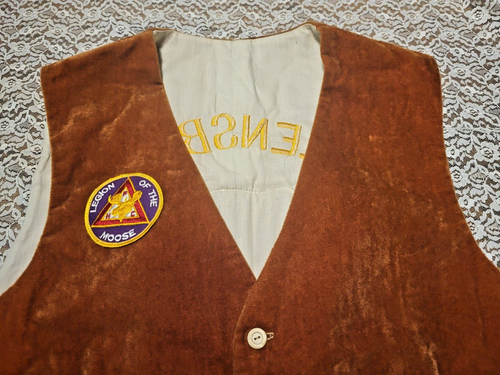 VTG VEST-MOOSE LODGE 685 GREENSBORO NC-BROWN VELOUR-1970's - Picture 3 of 10