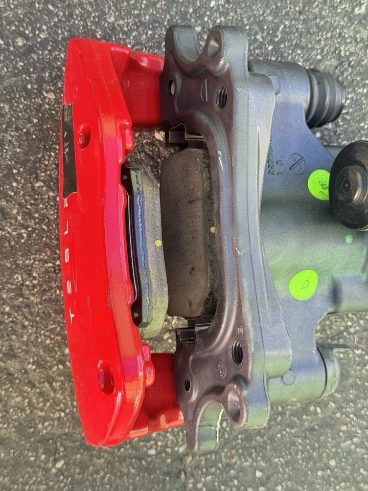 2017-23 TESLA MODEL 3/Y LEFT REAR BRAKE CALIPER 1188643-00-C OEM Genuine - Image 3 of 4