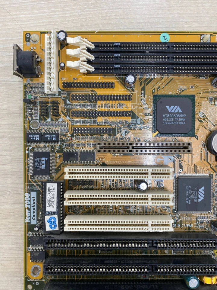 Super Socket 7 AT Chaintech 5AGM3 Motherboard (VIA MVP3) ISA,PCI, AGP - Image 3 of 4