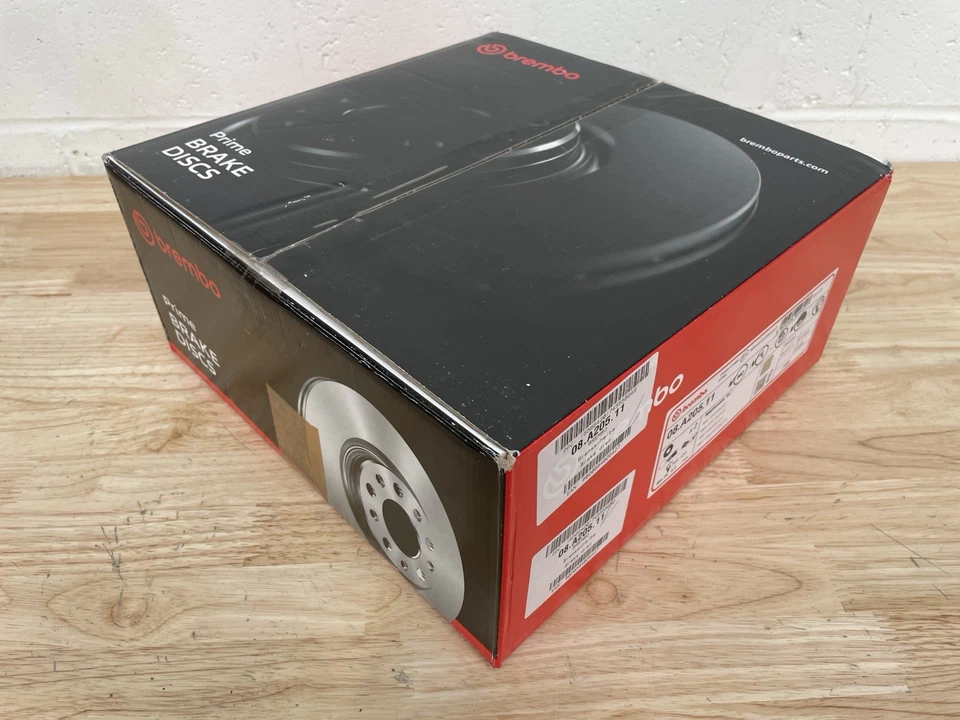 2x BREMBO Brake Discs Pair Solid Rear 08.A205.11 for BMW E81/E82/E87/E88/E90/E92 - Image 2 of 4