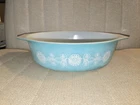Vintage HTF Pyrex RARE Blue Lace Medallion 2.5 Qt Oven Casserole