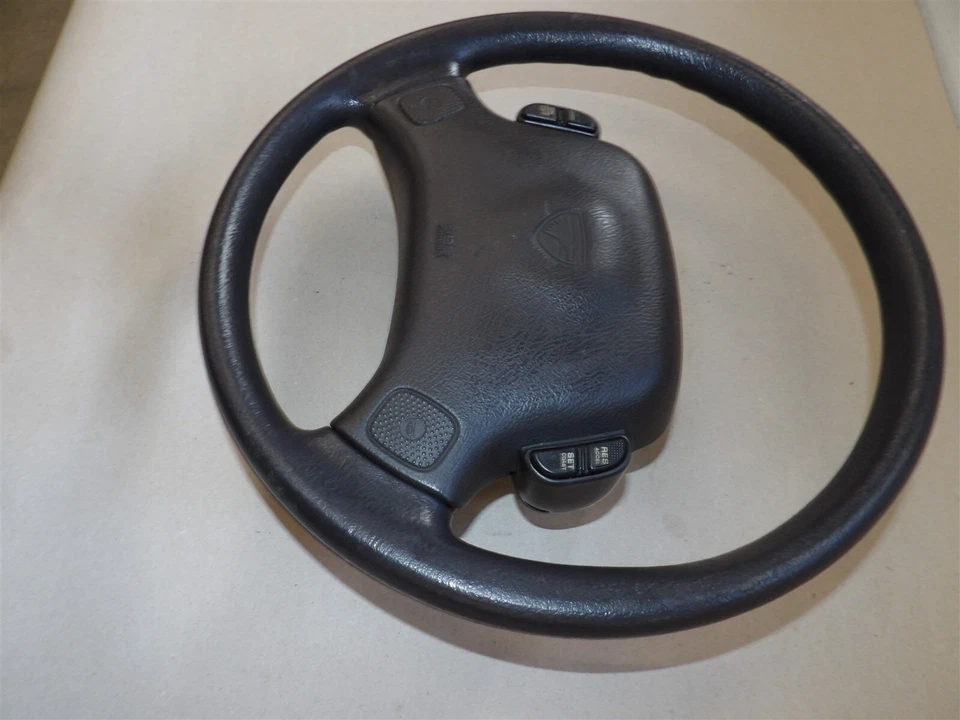 Volante negro Eagle Vision 1995-1997 con interruptores de control de crucero limpio Foto 3 de 4