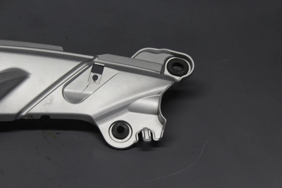 15-18 雅马哈 YZF R3 左手侧挡泥板 COWL 1WD-F117V-00 — 第 2/4 张图片