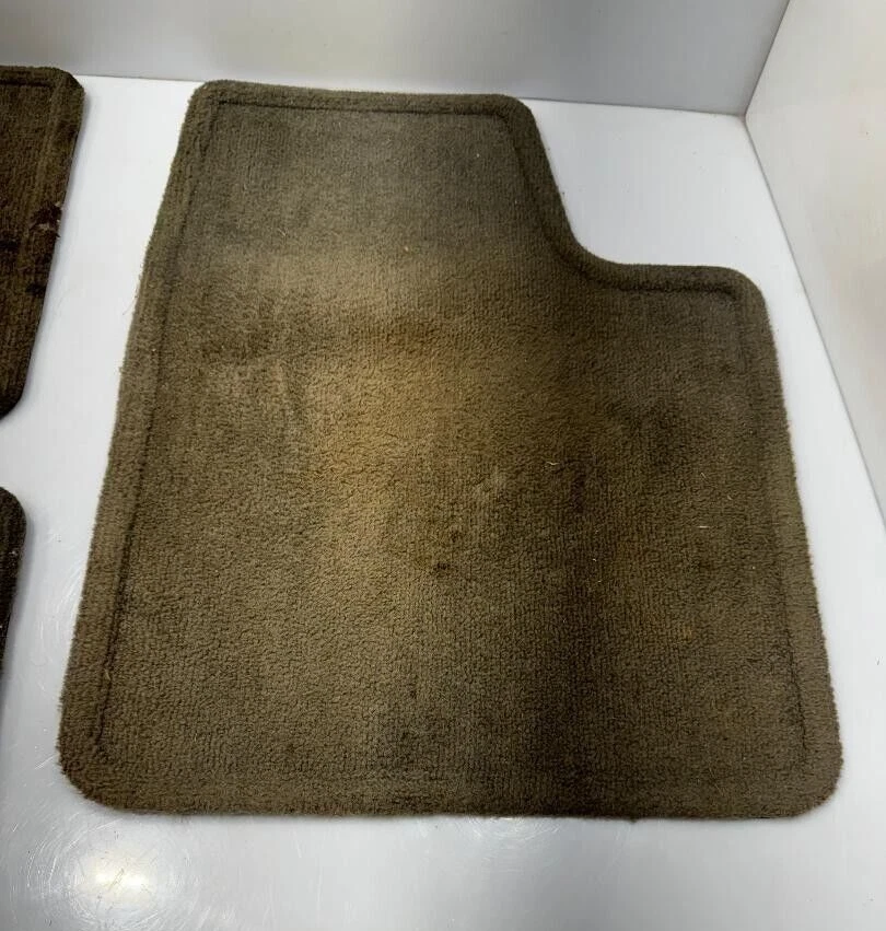 Juego de 4 alfombras de piso gris Pontiac Grand Prix 1997-2003 piezas originales OEM Foto 3 de 4