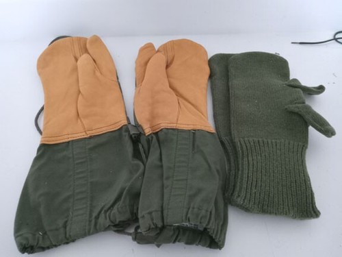 Military Surplus Lot - Trigger Finger Mittens, Camo Form Tape, Waterproof Bags - Picture 6 of 6