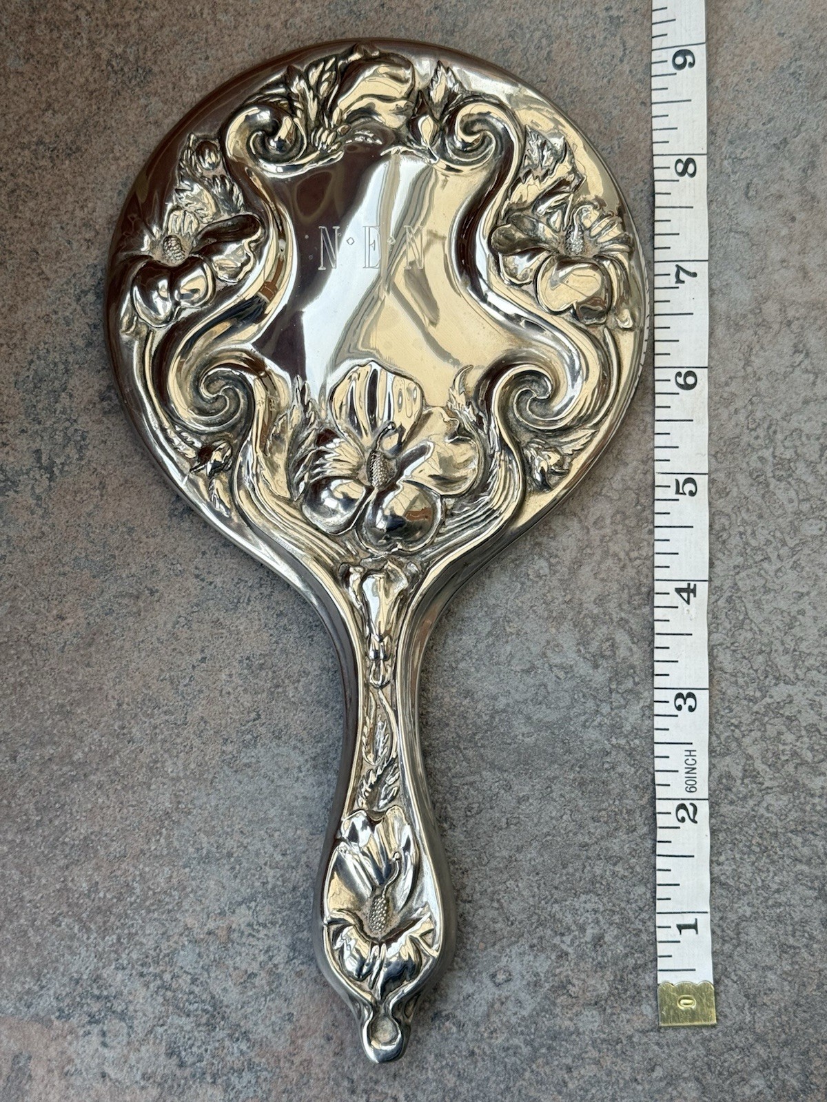Picture 3 of 24