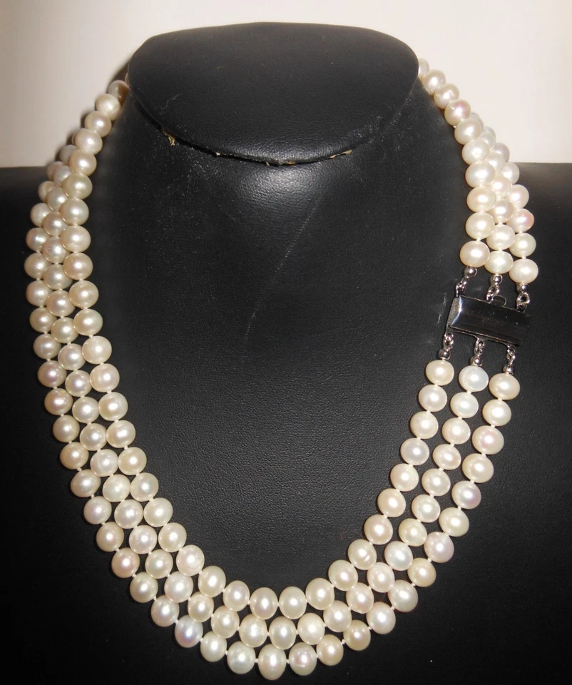 Maestosa collana perle coltivate a tre fili susta argento sterling 925. - Immagine 2 di 4