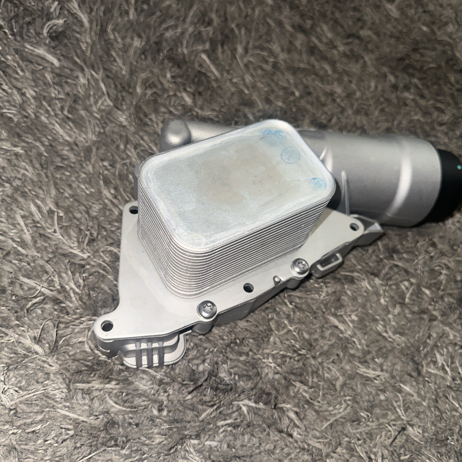 Aluminum Oil Cooler Filter Housing Assembly for Mini Cooper BMW i8 11428511391