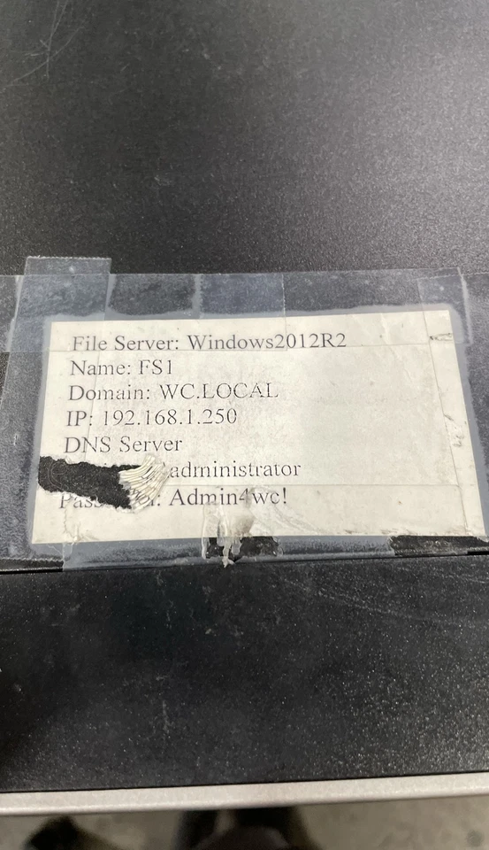 Servidor en torre HP ProLiant ML350p Gen8 procesador Intel Xeon sin unidad de disco duro Foto 3 de 4