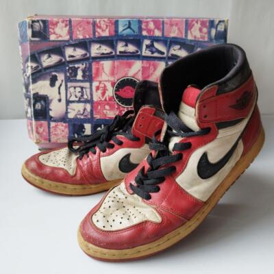 Nike Air Jordan 1 Chicago US9.5 Made in China Vintage Used