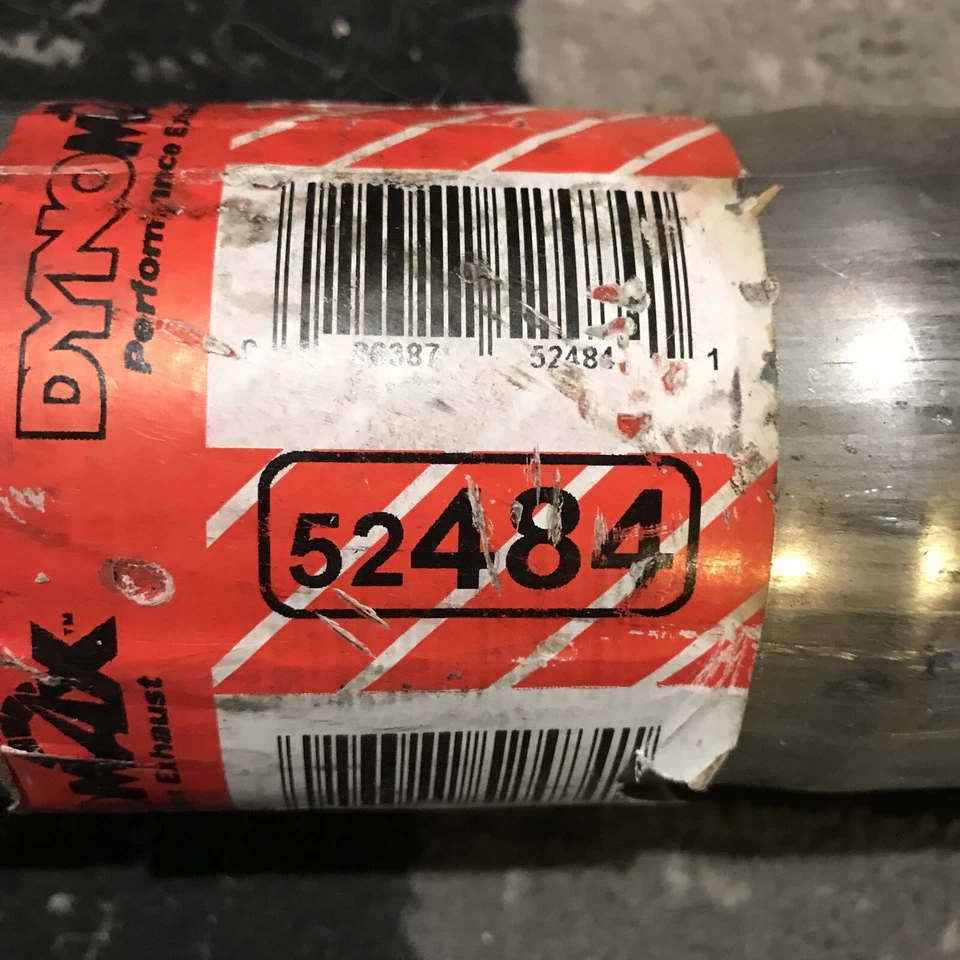 Tubo intermedio de acero inoxidable DynoMax 52484 para Ford F-150 2011-2015 Foto 2 de 4