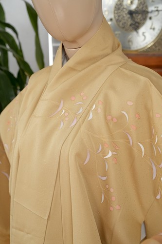 DEAR VANILLA JAPANESE SILK HOMONGI KIMONO WOMEN'S AUTHENTIC JAPAN DRESS ORIGINAL - Picture 4 of 11