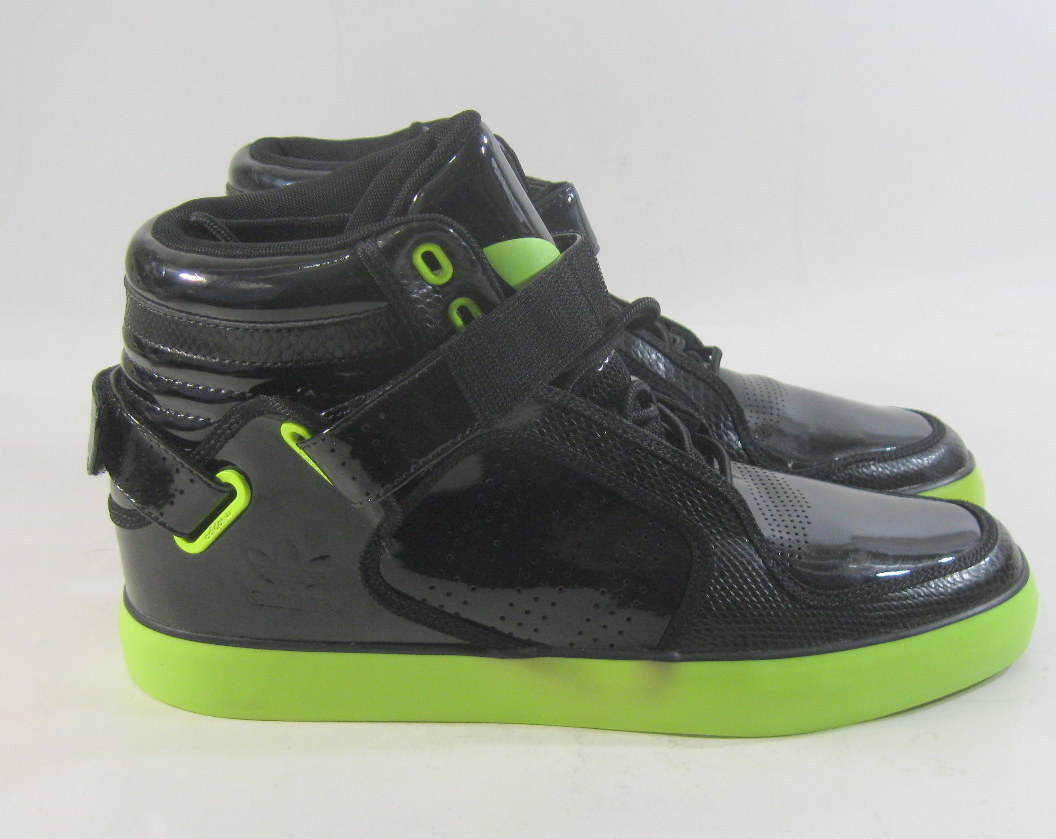 NEW Mid Rise Shoes Adidas Black Green G21528 Men Shoes Size 8.5