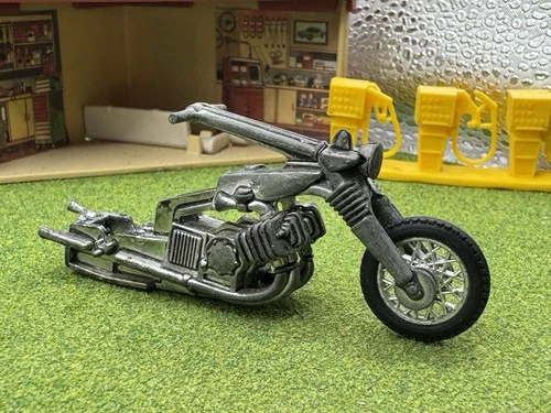 1971 Hot Wheels Redlines RRRUMBLERS Choppin Chariot Motorcycle Chopper Chopcycle