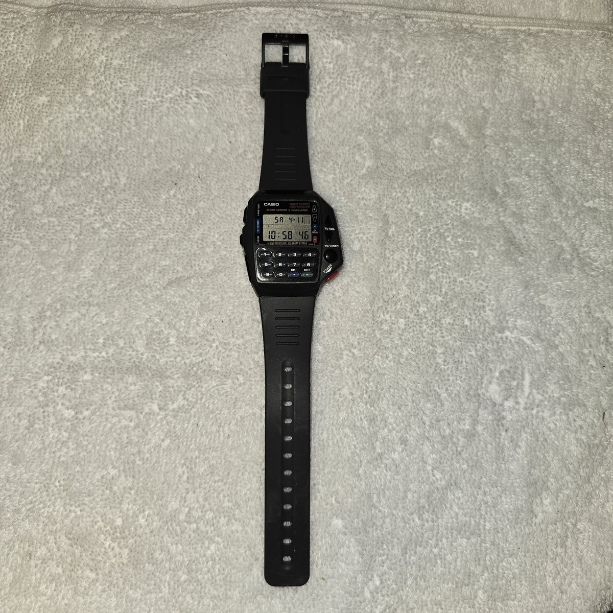Casio Watch CMD-40B 1175 Wrist Remote Control TV Calculator