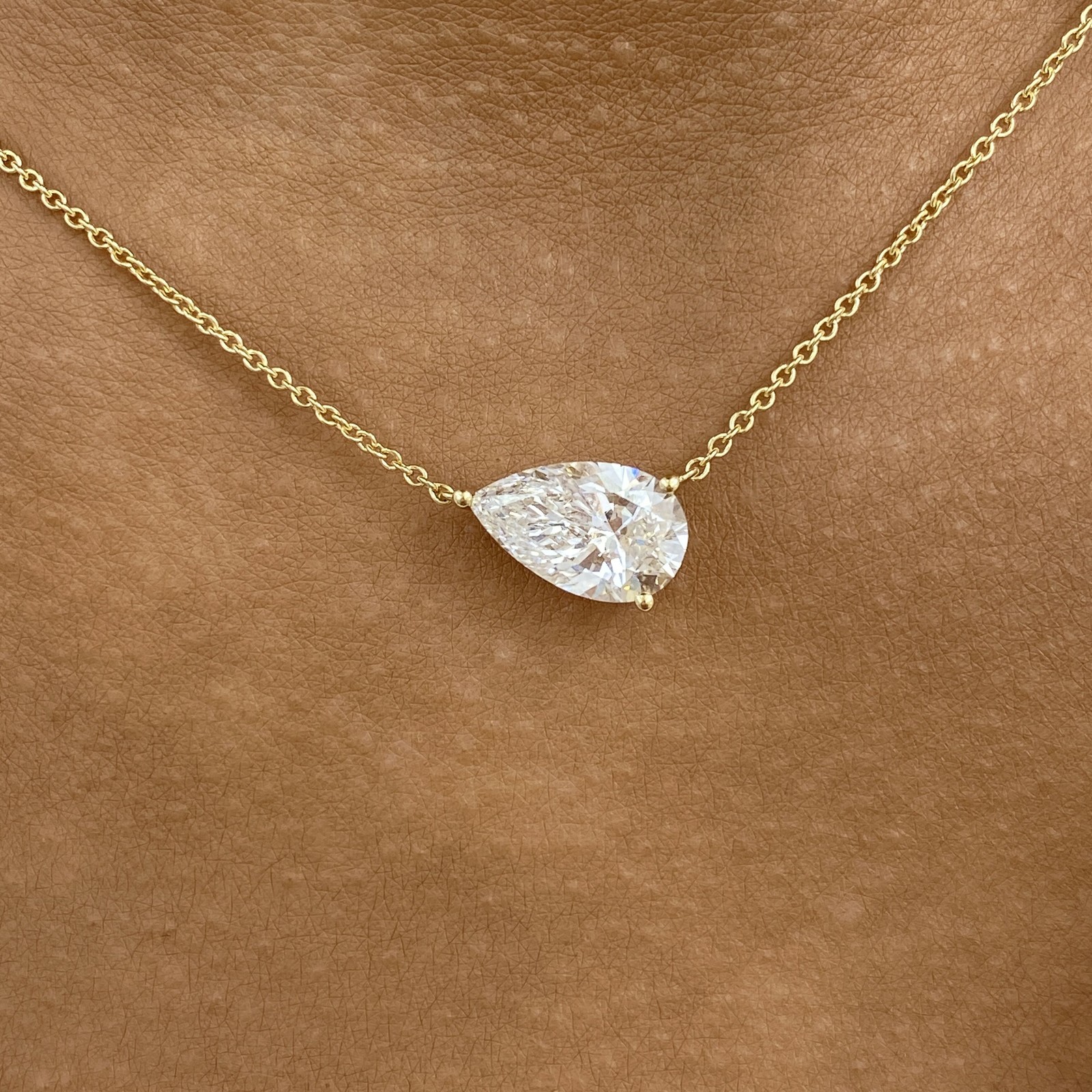 14K Yellow Gold Pendant Necklace 2ct Pear Lab-Created Diamond E/VVS2 IGI