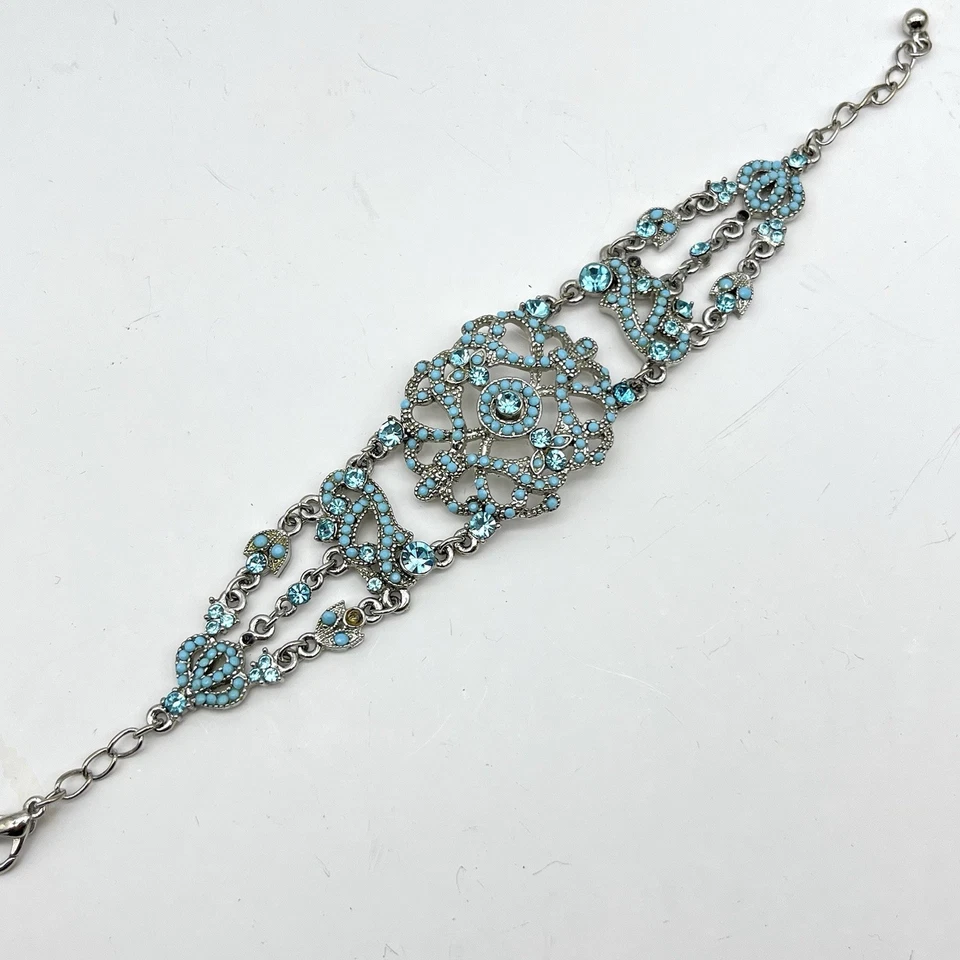 Pulsera de filigrana azul bebé intrincada tono plata se adapta a muñeca de 7" Foto 3 de 4