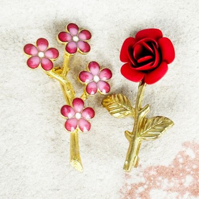 Set of 2 Vintage Gold Tone Enamel Flower Brooch Pins Red Rose & Pink Flowers
