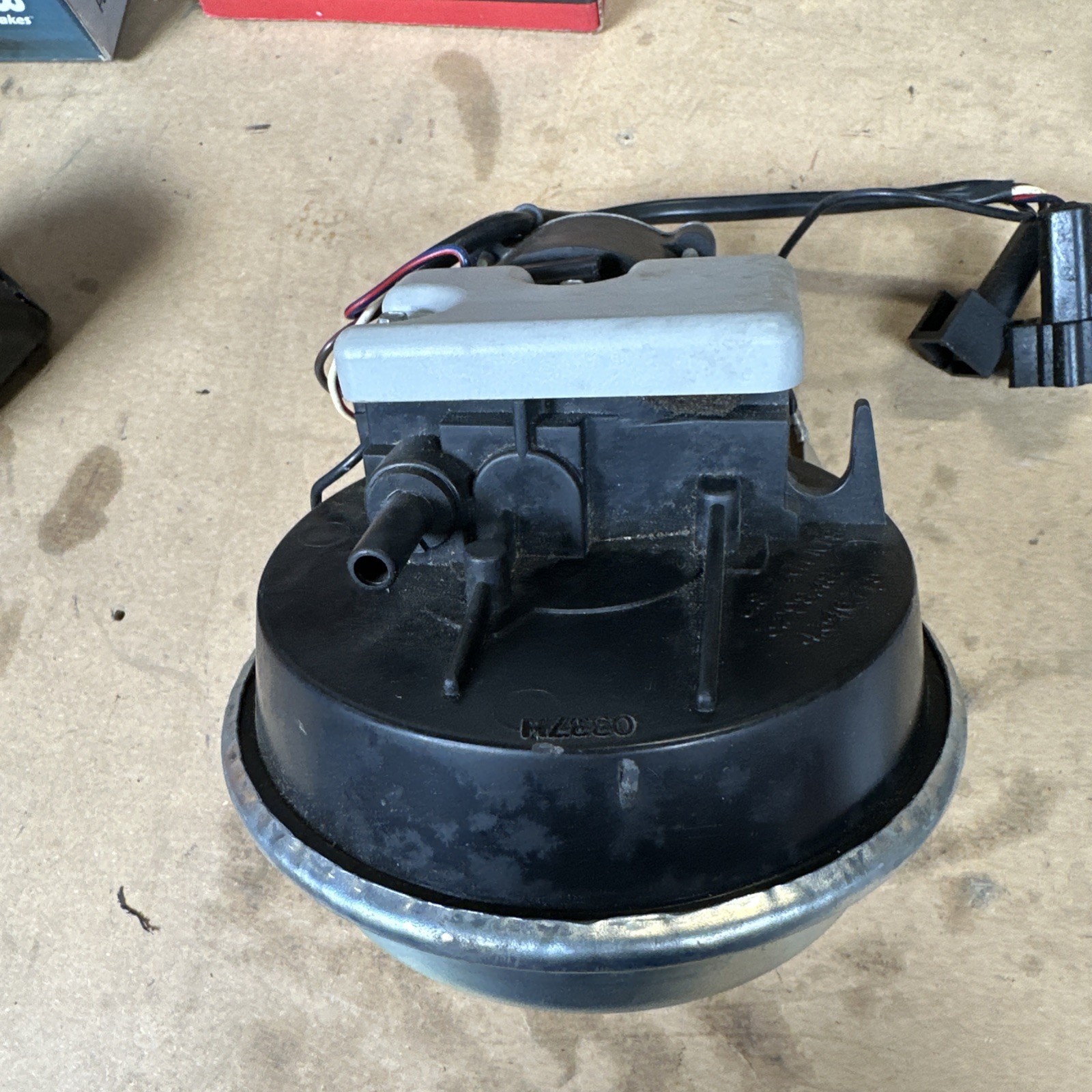 Mopar NOS  4179306 Speed control servo motor. Broken Corner On Plastic, See Pic