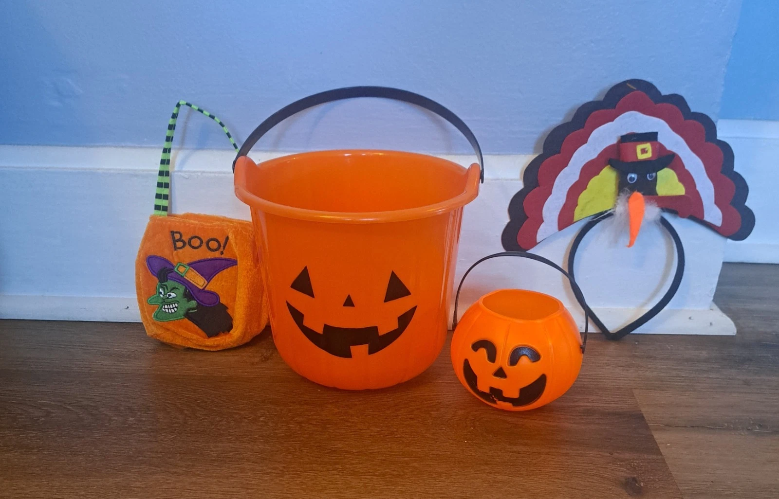 Lot Of 4 Halloween Baskets With Decor