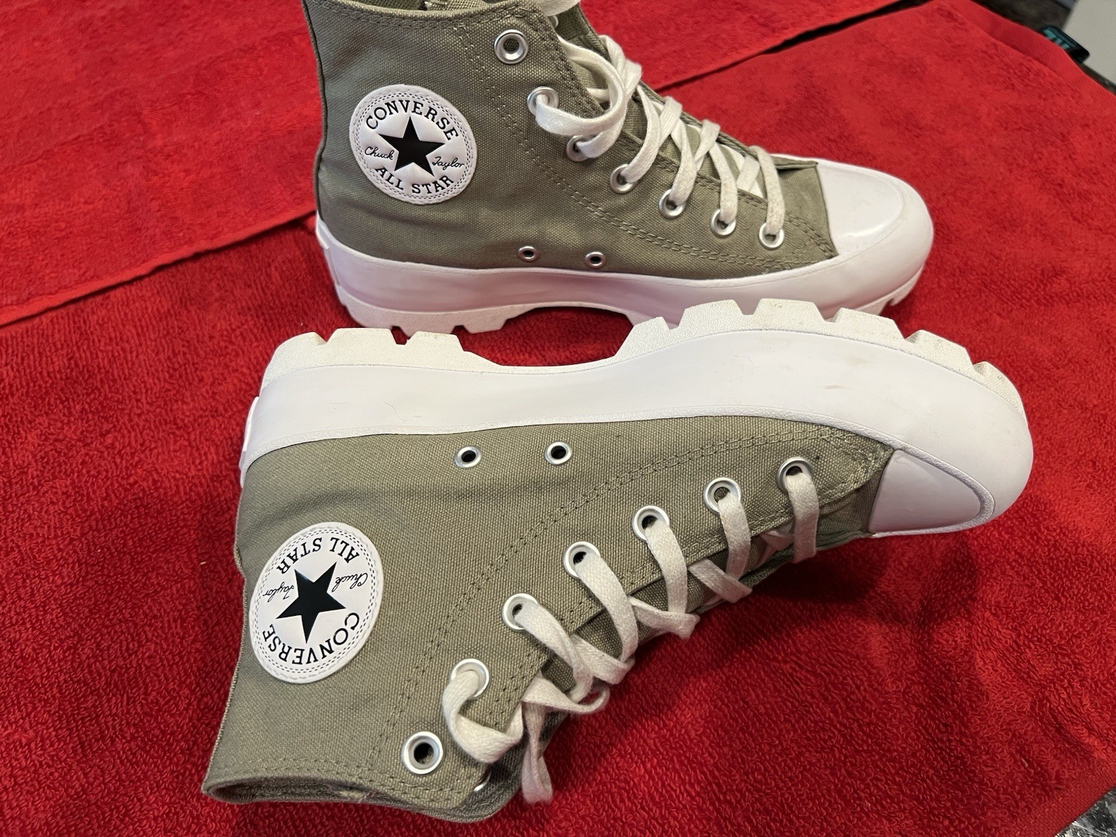 Converse Chuck Taylor All Star Hi Lugged Platform Women's Size 7.5 Sneakers-image
