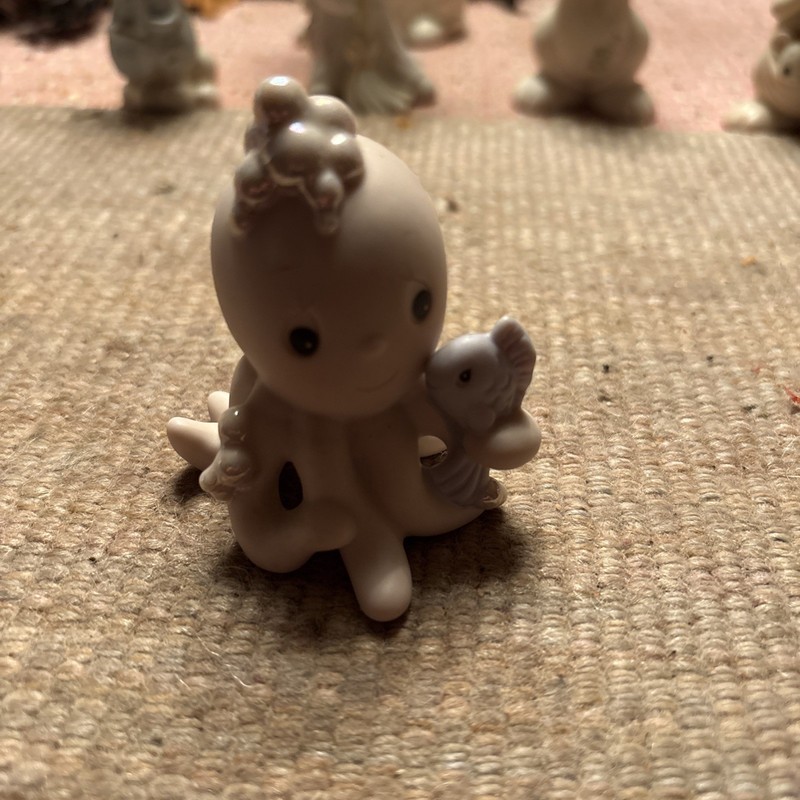 Precious Moments "I Only Have Arms for You" Figurine - Octopus -#527769 - 1992