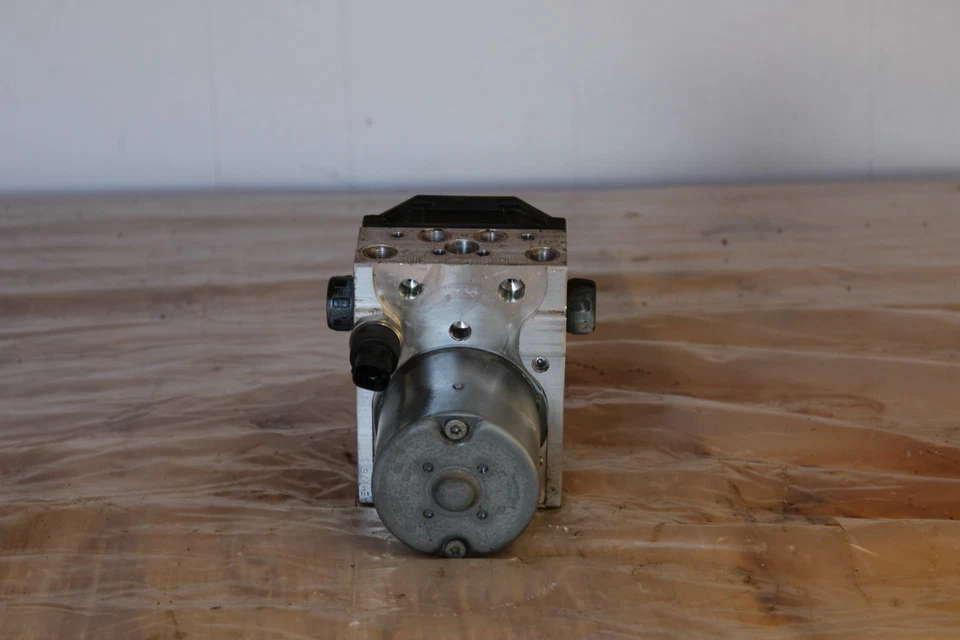 Audi A4 2002-2005 unidad hidráulica ABS Foto 2 de 4