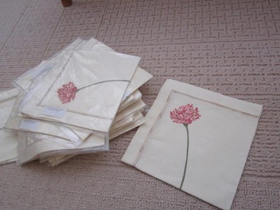 NOS SOURCE PERRIER Collection Yellow Belgian Linen Napkins w/Floral Embroidery