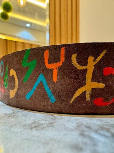 Cinturones de cuero pintados a mano, diseño bereber marroquí amazigh - Imagen 2 de 11