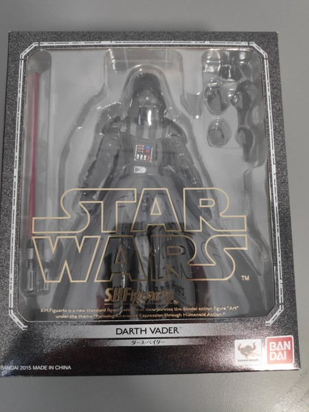 Bandai S.H. Figuarts Darth Star Wars Vader (1st edition)(plastic cape)