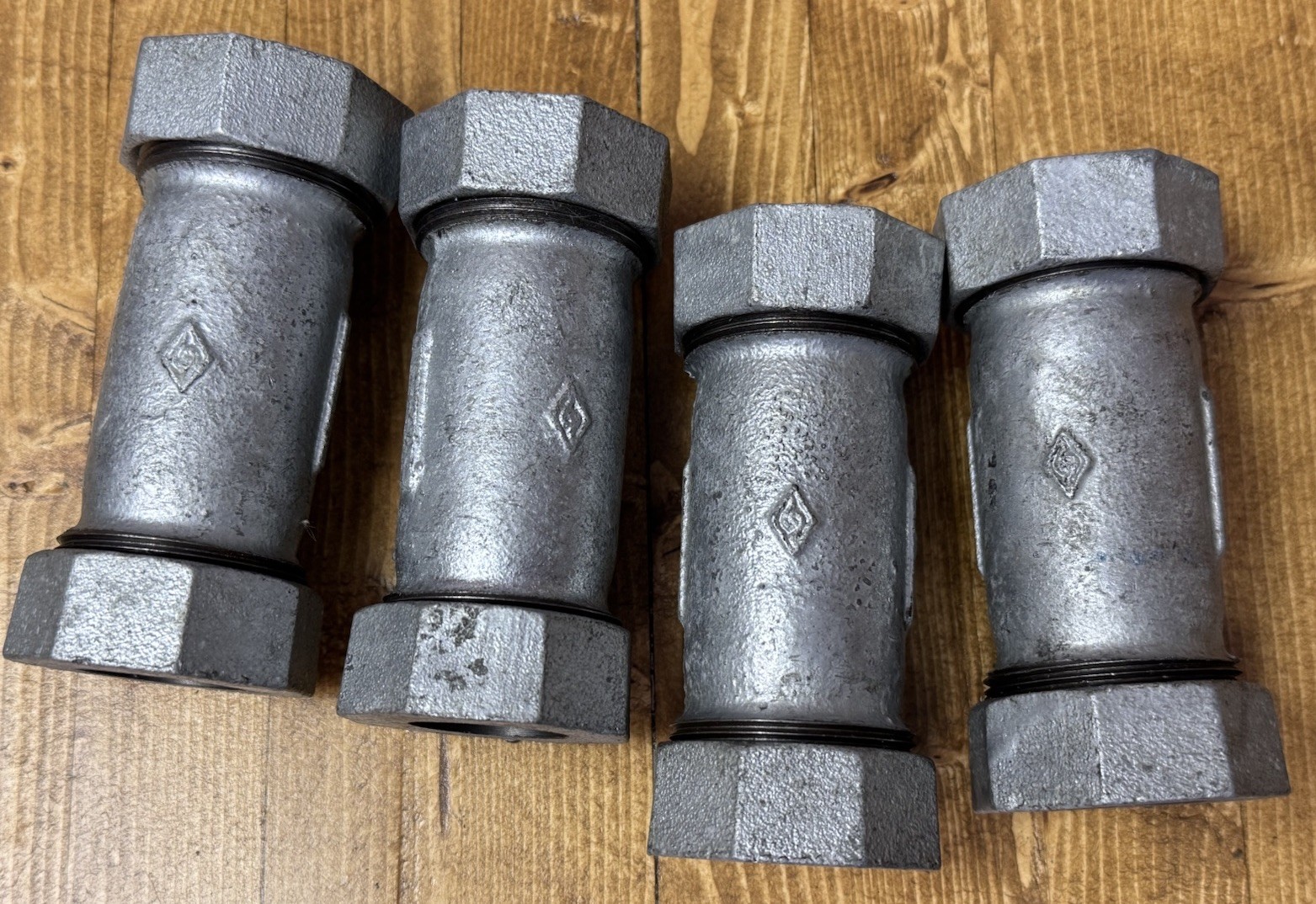 Lot of 4 Galvanized Compression Couplings 3/4” Proline Series Mueller Industries